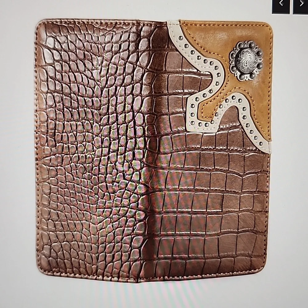 Croc 🐊 Print Montana West Long PU Leather Bifold Wallet